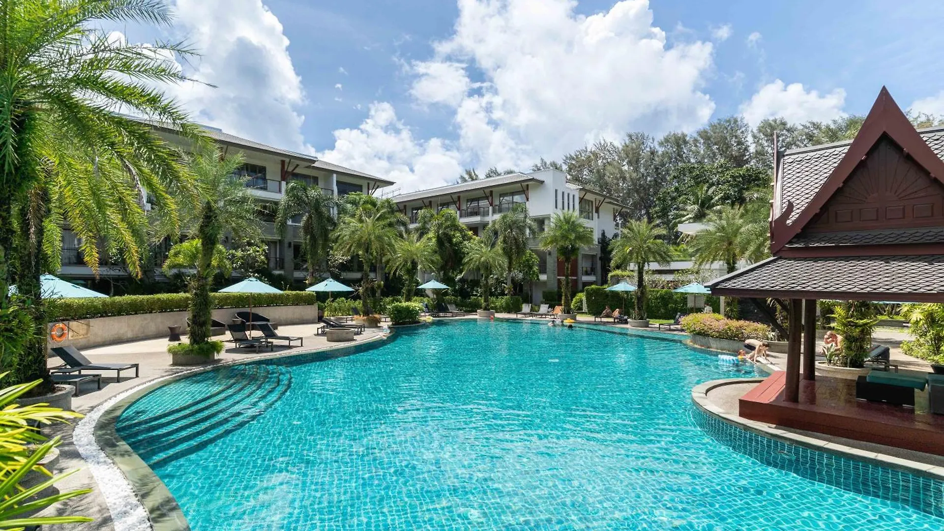 Beachfront Luxury 2 Bdr Apartment By Indreams, Naithon Beach Thailand
