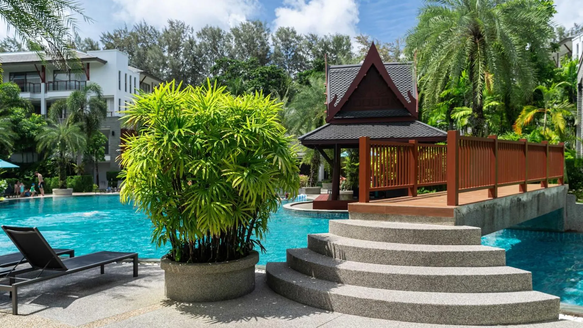 Beachfront Luxury 2 Bdr Apartment By Indreams, Naithon Beach