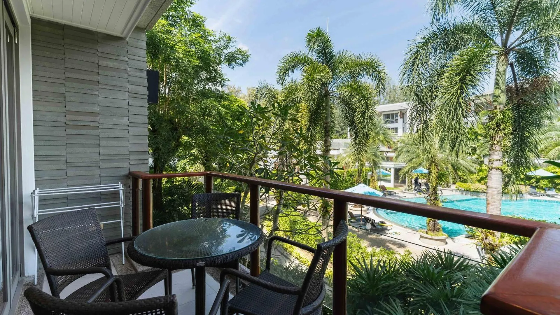 Beachfront Luxury 2 Bdr Apartment By Indreams, Naithon Beach