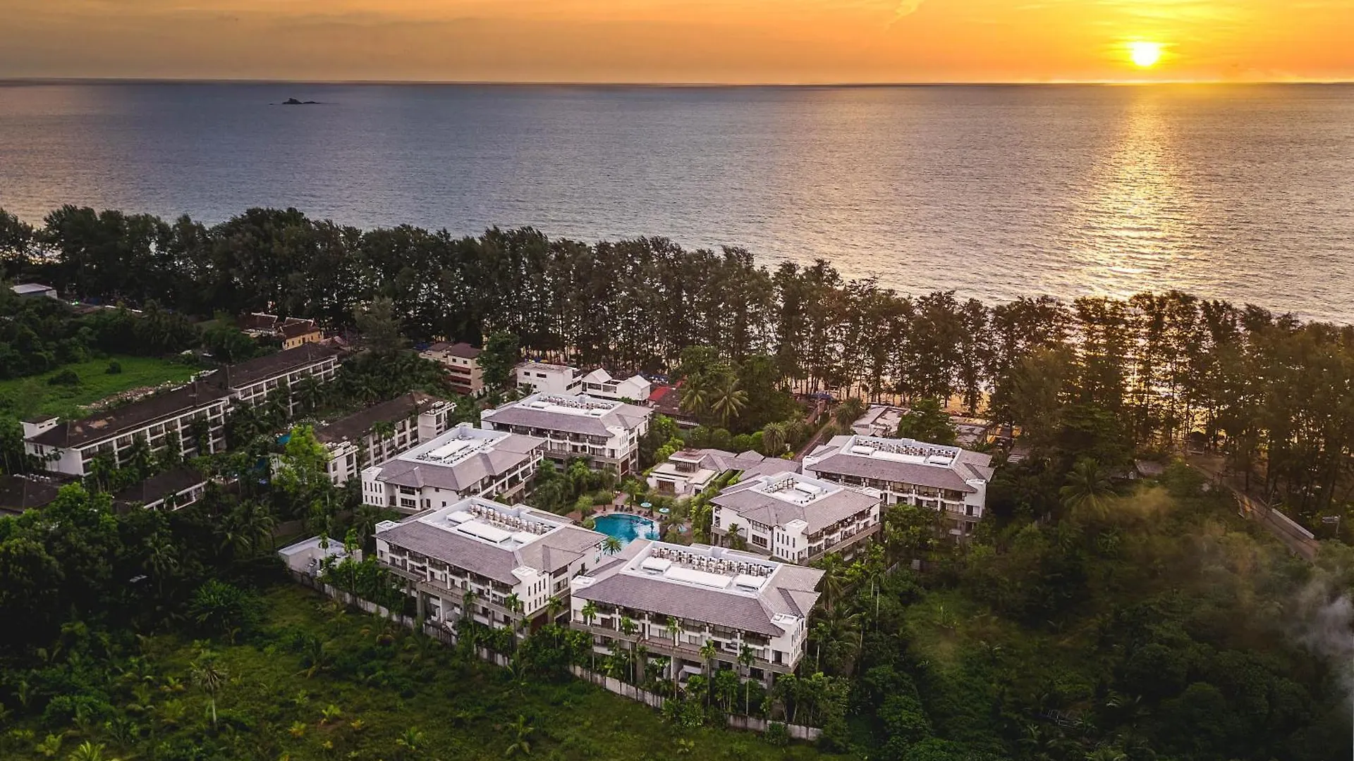 Beachfront Luxury 2 Bdr Apartment By Indreams, Naithon Beach